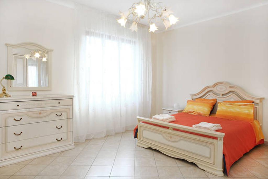 Appartamento Vacanze Catania Ruang foto